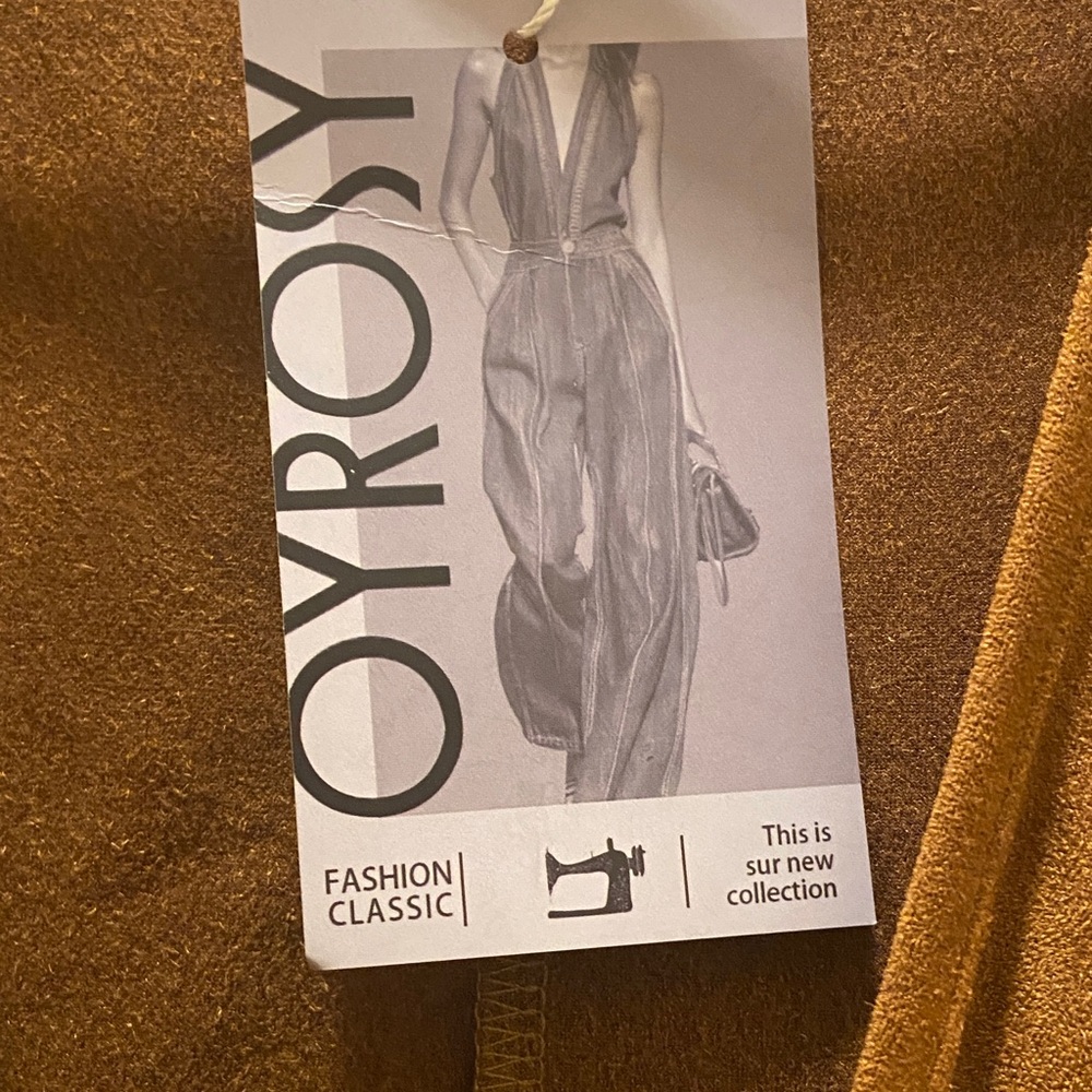 OYROSY New with tags suede romper jumpsuit size medium - Picture 6 of 7